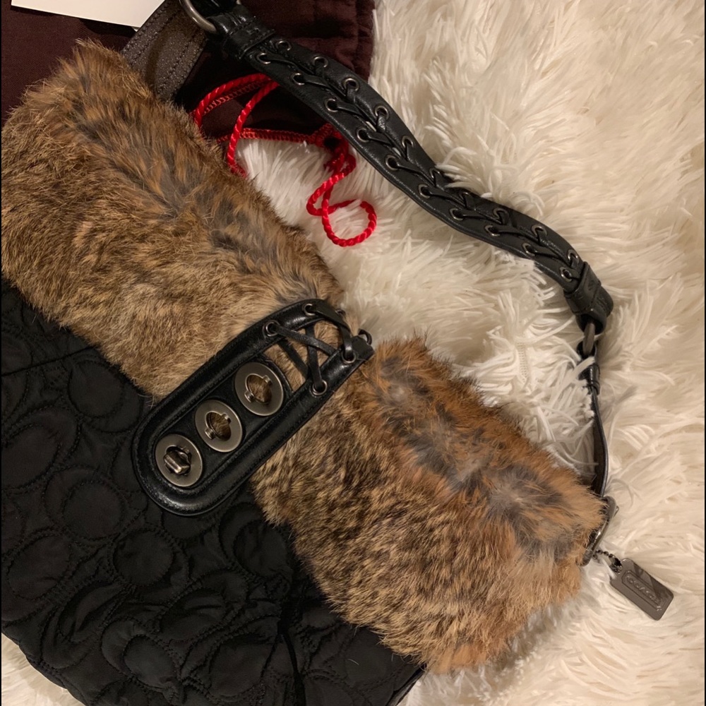 COACH SHOULDER BAG